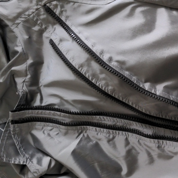 Stylish Light Jacket in Gray (NWT) - Picture 7 of 11